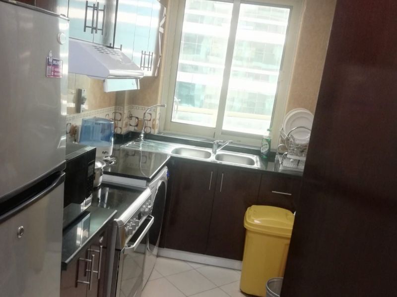 Partition Room Available For Males Only In Dubai Marina AED 1500 Per Month